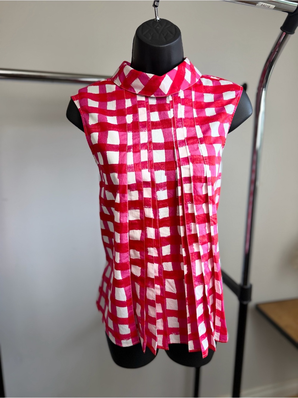 Marni x Uniqlo Sleeveless Cotton Check Blouse Pink Red Pleated Back Size S